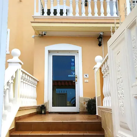 בית הארחה Casa D'amelia 3*